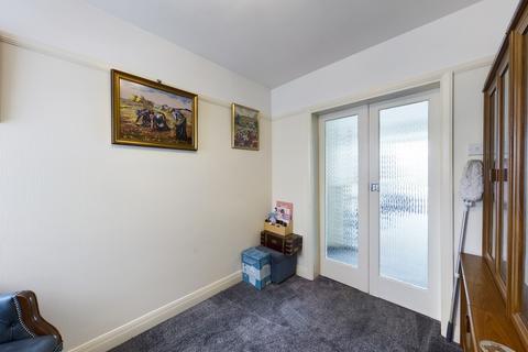 37 Cavendish Avenue, Ruislip, HA4 6QJ