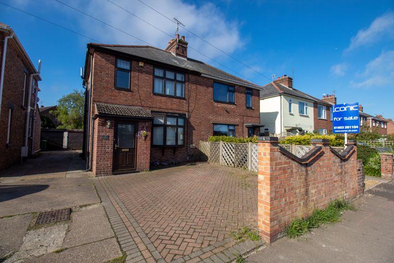 Burgh Road, Gorleston, Great Yarmouth 3 bed semidetached house £229,950
