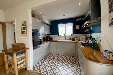 20 Arles Road, Cardiff, CF5 5AP