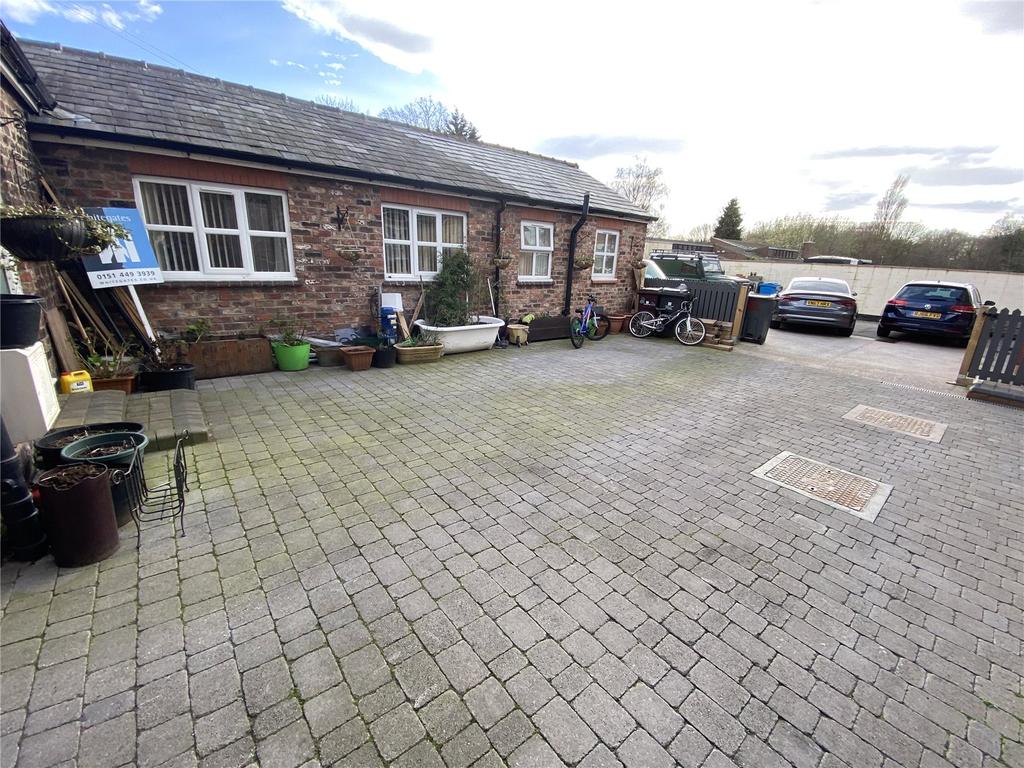 Tarbock Road, Huyton, Liverpool, Merseyside, L36 3 bed link detached