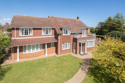 Glenview Hawksdown, Walmer, Deal, CT14 7PN