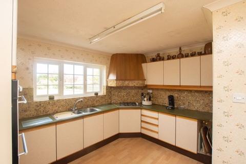 Glenview Hawksdown, Walmer, Deal, CT14 7PN