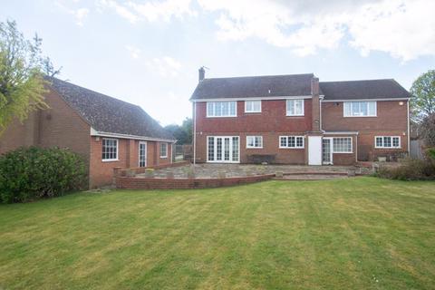 Glenview Hawksdown, Walmer, Deal, CT14 7PN