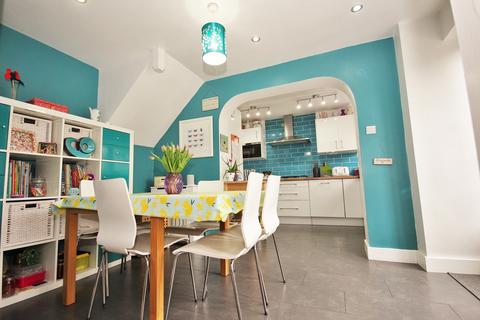4 Elm Walk, Rayne, Braintree, CM77 6ES