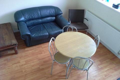 4 bedroom house share to rent, Broadway