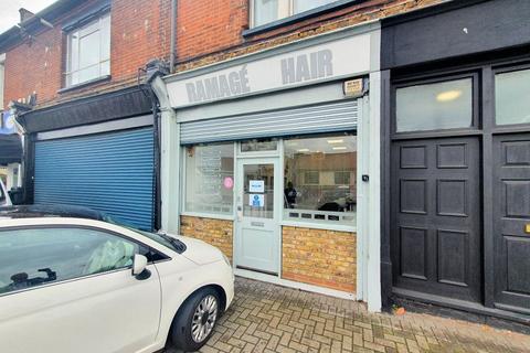 Property to rent - Sutton Road, Southend, Essex, SS2 5ET