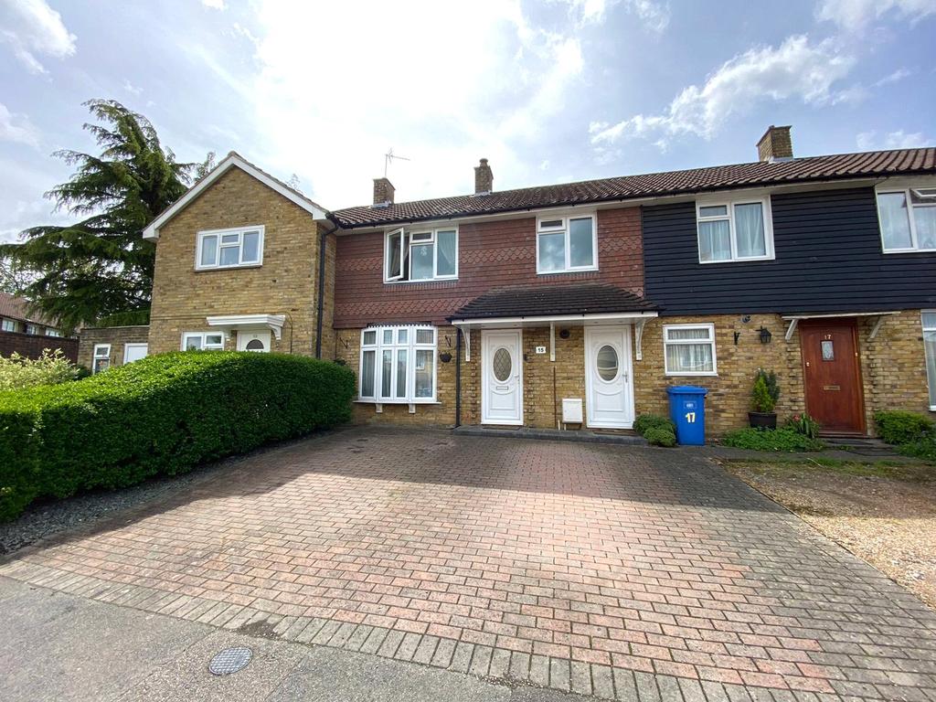Trumbull Road, Bracknell, Berkshire, RG42 3 bed terraced house £385,000