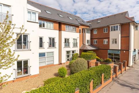 1 bedroom apartment for sale, St. Clements House, Walton-On-Thames