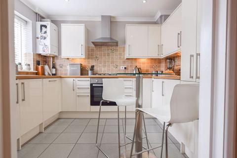 10b Parkside, Halstead, Sevenoaks, TN14 7HA