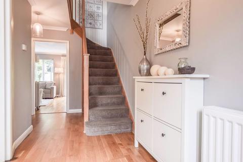 10b Parkside, Halstead, Sevenoaks, TN14 7HA