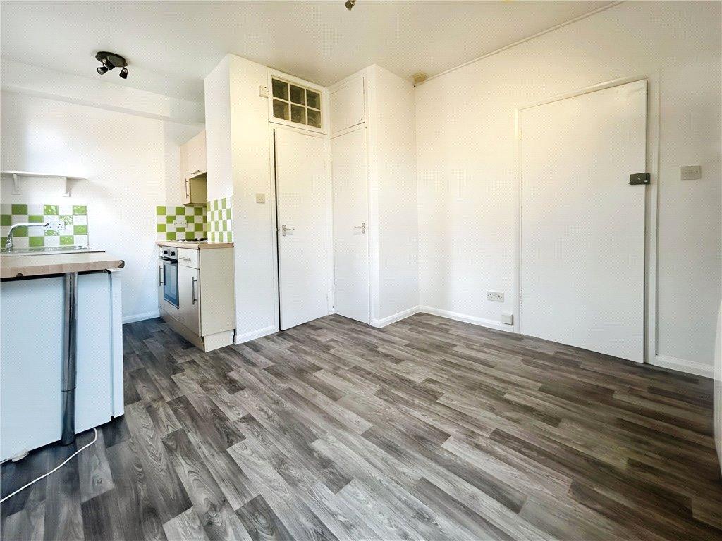 Reception/Kitchen