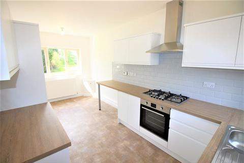 3 bedroom bungalow to rent, Wood Lane, Treeton, Rotherham, S60 5QS