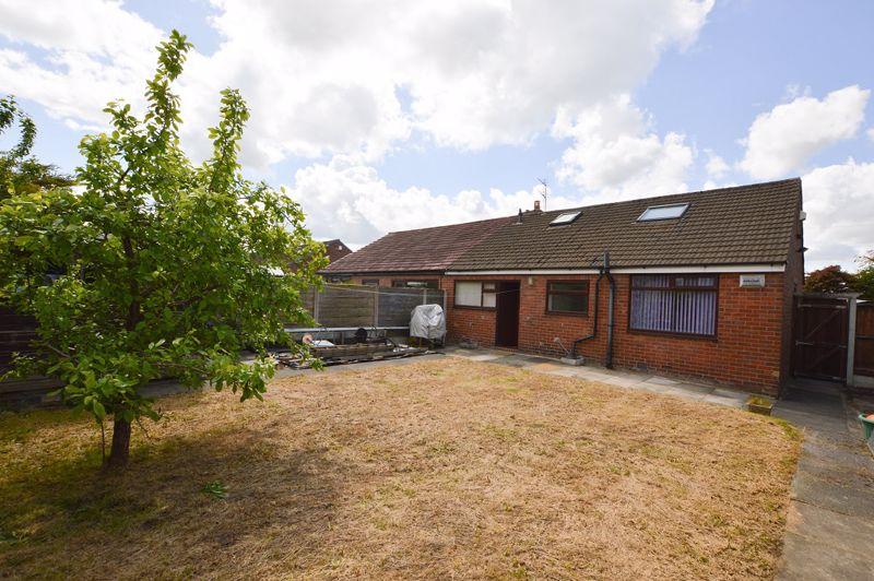 Gloucester Avenue, Golborne... 3 bed bungalow £159,950