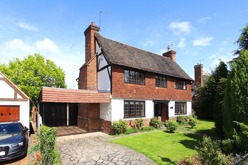 CASTLECROFT, Castlecroft Gardens 3 bed detached house £525,000