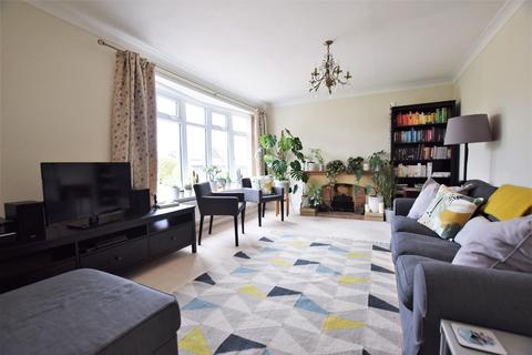 7 Glen Drive, Oakham, LE15 6SB