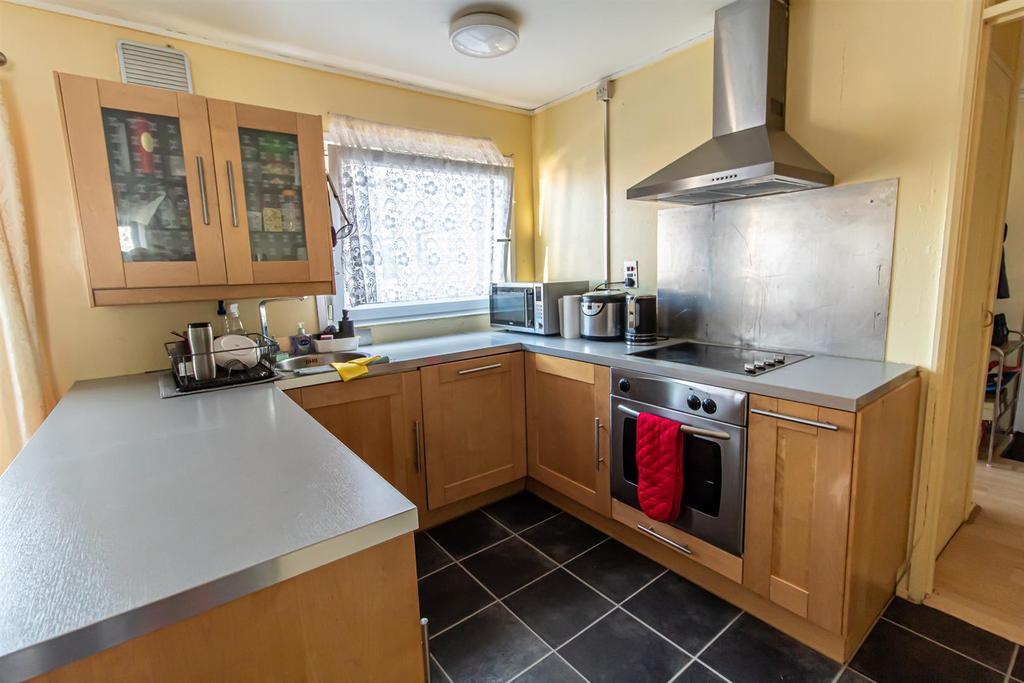 Cairns Close, Bestwood, Nottingham 1 bed flat £65,000