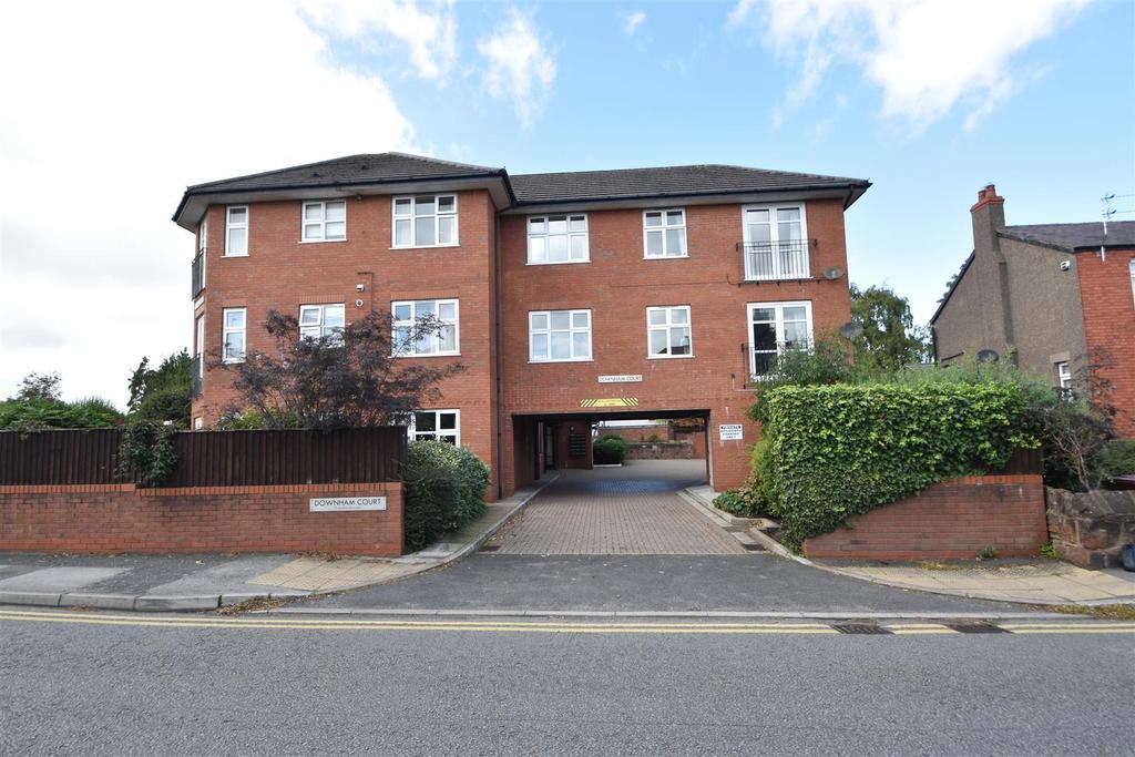Downham Court, Downham Road South, Heswall 2 bed apartment £750 pcm