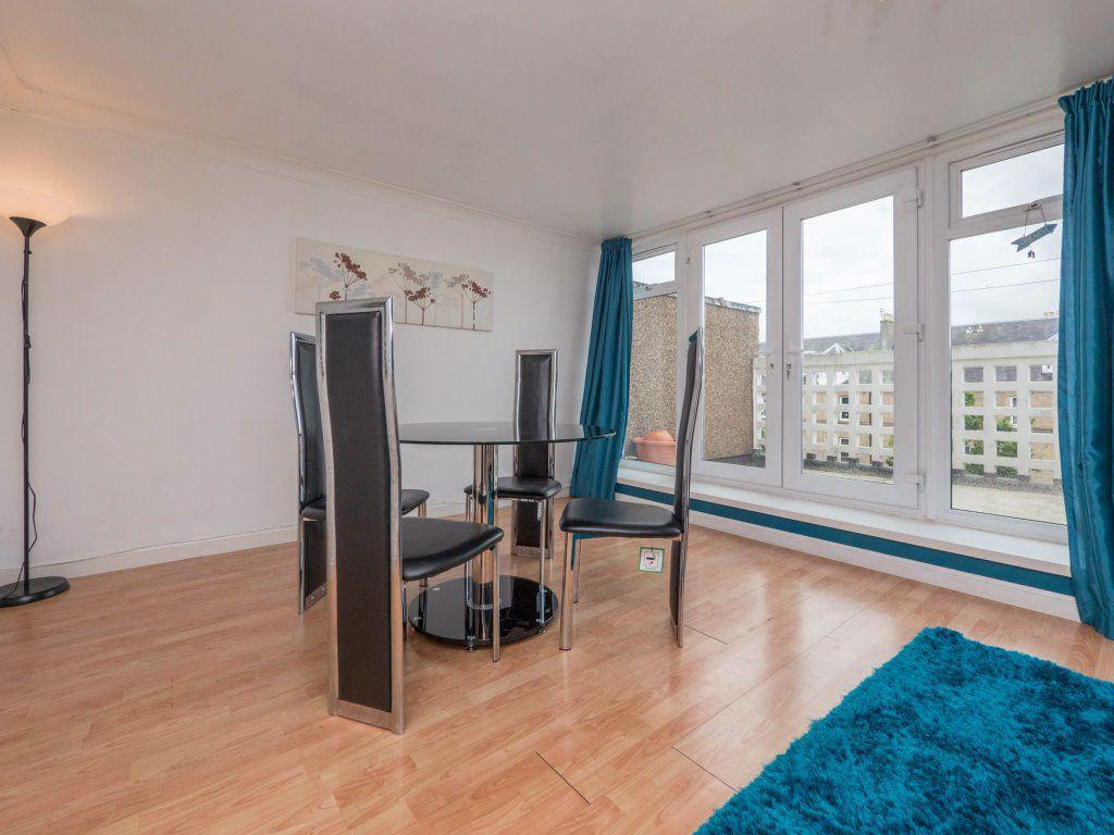 BEACH LANE, MUSSELBURGH, EH21 6LA 3 bed flat £1,050 pcm (£242 pw)