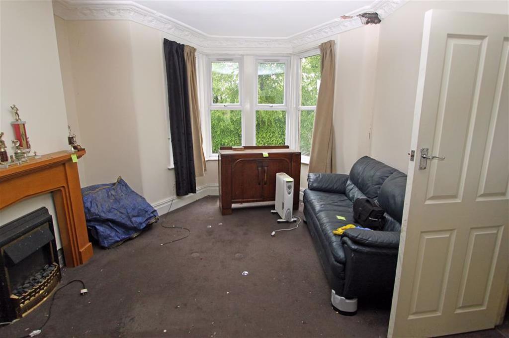 Newbridge Road, St Annes, Bristol 3 bed terraced house £250,000