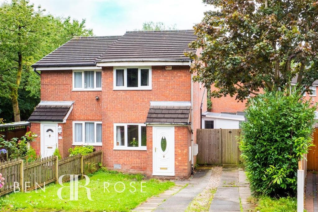 Black Croft, ClaytonLeWoods, Chorley 2 bed semidetached house £129,995