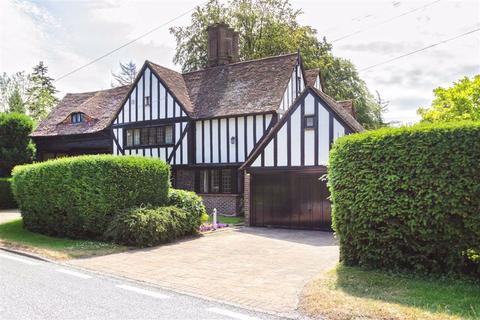 The Gatehouse The Ridge, Woldingham, Caterham, CR3 7AX