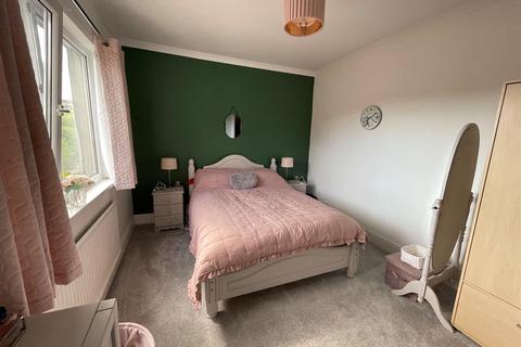27 Bridge Street, Llangennech, Llanelli, SA14 8TW