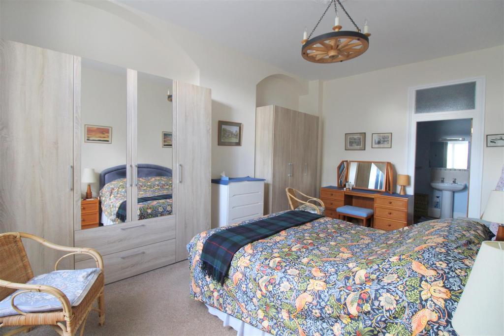 Bedroom 2.2.JPG