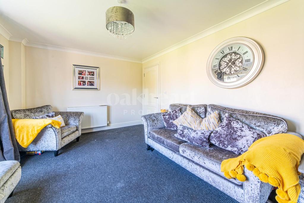 Clacton Road, Elmstead Market 4 bed link detached house £325,000