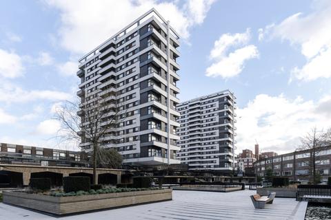 146 The Water Gardens, London, W2 2DE