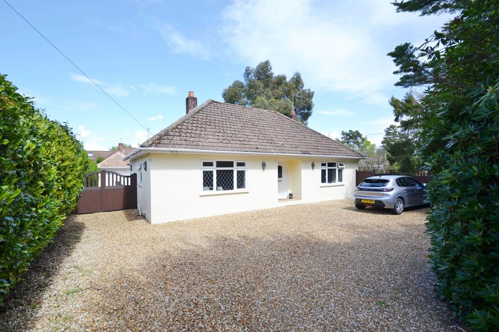 Ferndown 4 bed bungalow for sale £545,000