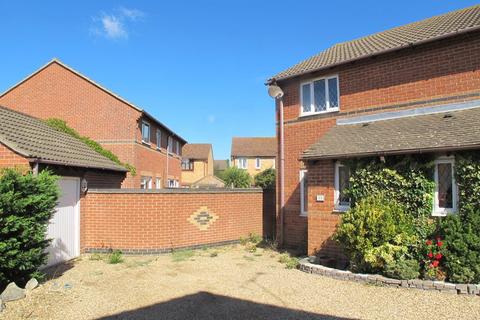 2 bedroom semi-detached house to rent, Goldfinch Lane, Lee-On-The-Solent, Hampshire, PO13