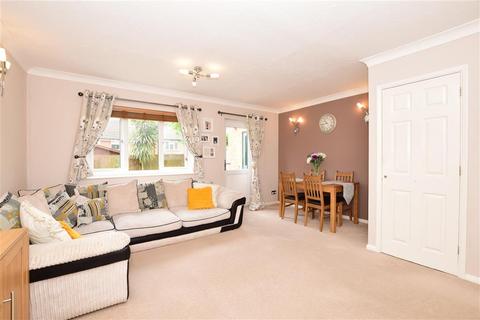 6 Alder Close, Laindon, Basildon, SS15 4AA