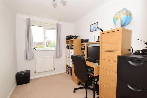 6 Alder Close, Laindon, Basildon, SS15 4AA