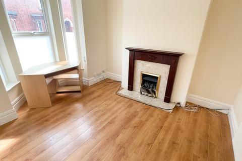 3 bedroom terraced house to rent, Abbot Street, Lincoln, LN5