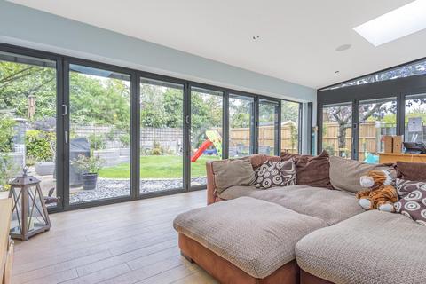 11 Aycliffe Close, Bickley, Bromley, BR1 2LX