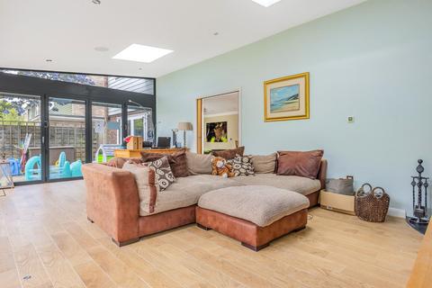 11 Aycliffe Close, Bickley, Bromley, BR1 2LX