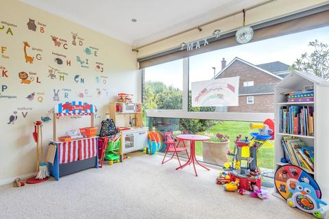 11 Aycliffe Close, Bickley, Bromley, BR1 2LX