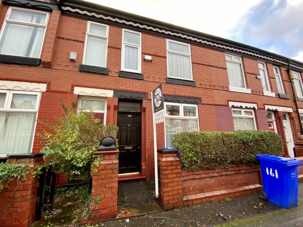 Horton Road, Manchester, M14 7QE 2 bed terraced house £750 pcm (£173 pw)