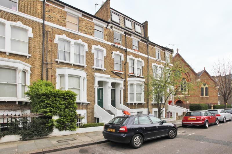 Fielding Road, Brook Green, London, W14 2 bed apartment £1,452 pcm (£
