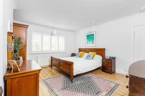 163 Covington Way, London, SW16 3AH