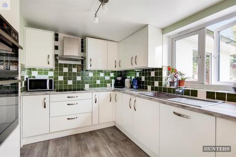 26 Tolworth Gardens, Romford, RM6 5TH
