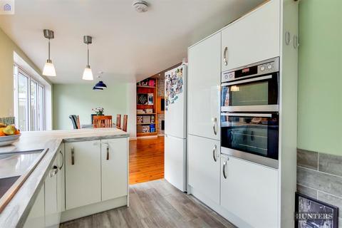 26 Tolworth Gardens, Romford, RM6 5TH