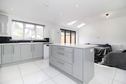2 Brooklands Road, Riseley, Bedford, MK44 1EE