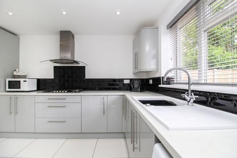 2 Brooklands Road, Riseley, Bedford, MK44 1EE