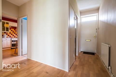 Flat 20, Maxwell Court Dulwich Common, London, SE22 8NT