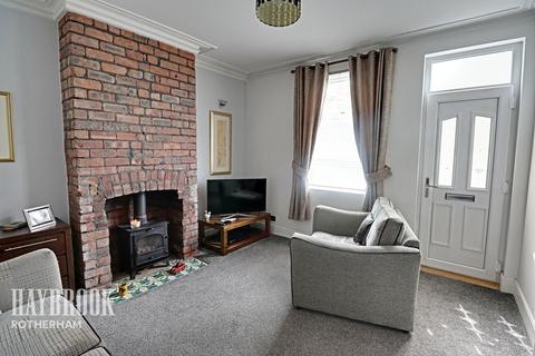 40 Aldwarke Road, Parkgate, Rotherham, S62 6BZ