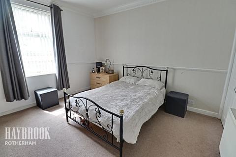40 Aldwarke Road, Parkgate, Rotherham, S62 6BZ