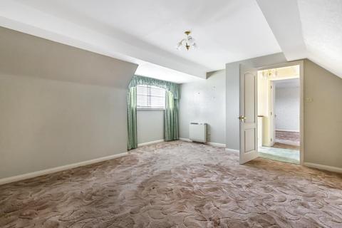 9 Holcombe Drive, Llandrindod Wells, LD1 6DN