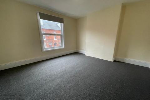 3 bedroom terraced house to rent, Wilkinson Avenue, Beeston, NG9 2NL