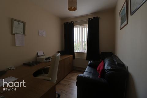42 Firmin Close, Ipswich, IP1 2BF